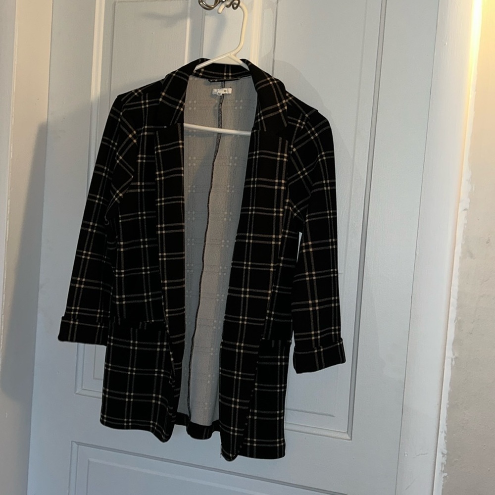 EUC Maurices plaid blazer
